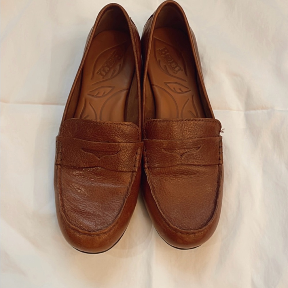 Børn light brown penny loafer Womens size 6US/36.5